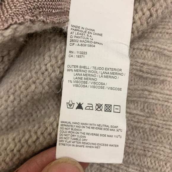 Cozy Beige Women's Cardigan - Picture 8 of 8